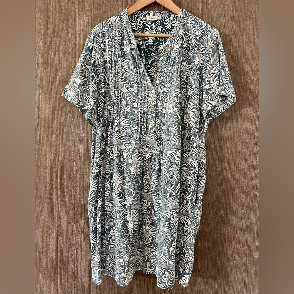 Faherty Navy and Cream Floral Dress - Picture 4 of 11